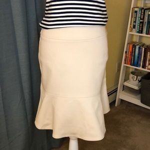 GAP Skirt In Ivory Size 6